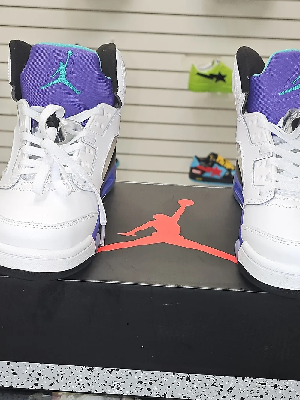 Jordan Men’s White & Purple Sneakers